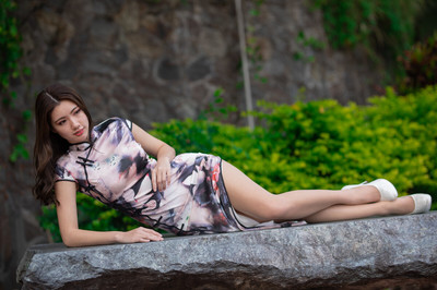 女主从小被秘药催熟养大小说_：流媒体观看